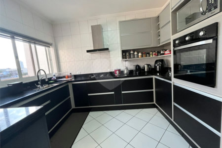 Casa à venda com 4 quartos, sendo 1 suíte, em Vila Maria Alta, São Paulo, SP
