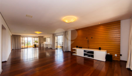 Apartamento à venda ou para alugar com 4 suítes em Alto da Boa Vista, São Paulo, SP
