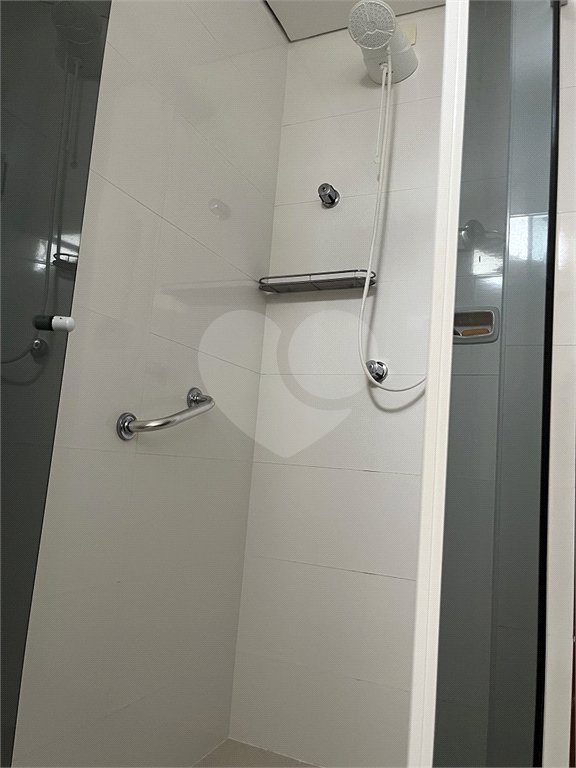 Apartamento à venda ou para alugar com 3 quartos, sendo 1 suíte, em Enseada, Guarujá, SP
