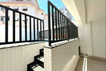 Sobreposta Alta à Venda na Aparecida em Santos | 3 Suítes | Piscina | Salão de Festas | 2 Vagas | 202 m²