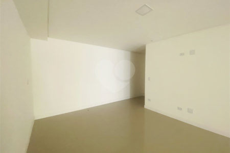 Apartamento à venda com 3 suítes em Baeta Neves, São Bernardo do Campo, SP