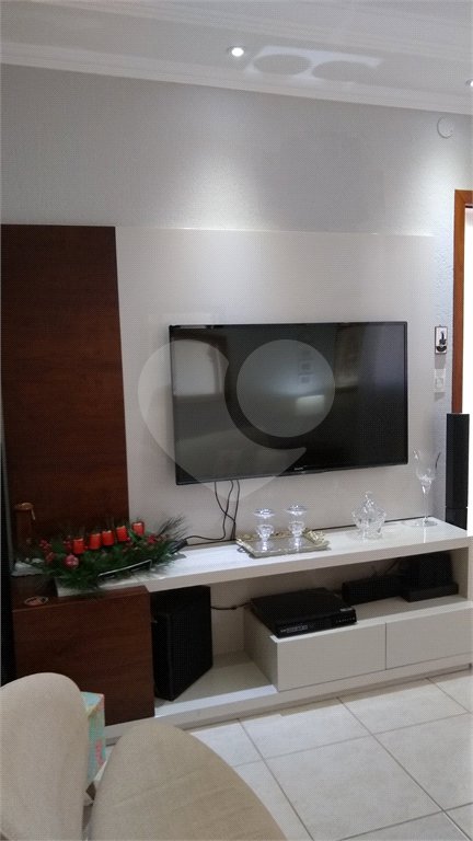 Sobrado à venda com 2 quartos, sendo 1 suíte,  em Jardim Regente, Indaiatuba, SP
