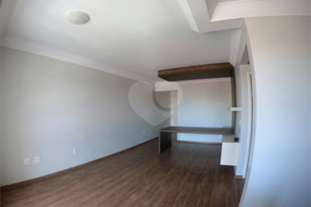 Apartamento à venda com 2 suítes em Vila Todos Os Santos, Indaiatuba, SP