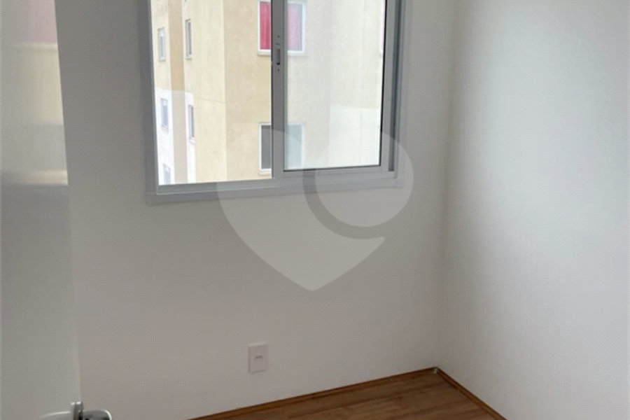 Apartamento à venda com 2 quartos em Cidade Tiradentes, São Paulo, SP