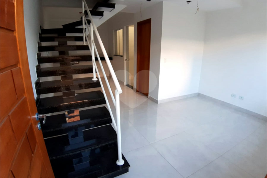 Casa para alugar com 3 quartos, sendo 1 suíte, no condomínio Villagio DI Maria, São Paulo - SP