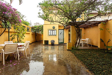 Casa à venda com 3 quartos, sendo 1 suíte, em Chácara Santo Antônio, São Paulo, SP