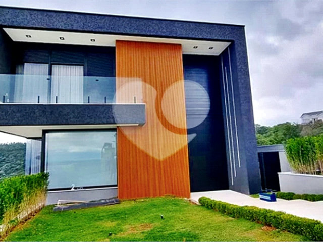 Casa à venda com 4 suítes no condomínio Genesis Ii, Santana de Parnaíba - SP
