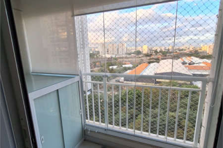 Apartamento à venda com 3 suítes em Vila Anastácio, São Paulo, SP