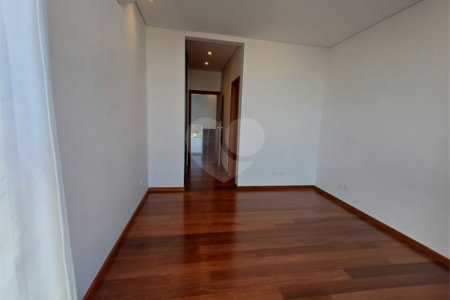 Casa à venda com 3 suítes no condomínio Alphaville Nova Esplanada 4, Votorantim - SP