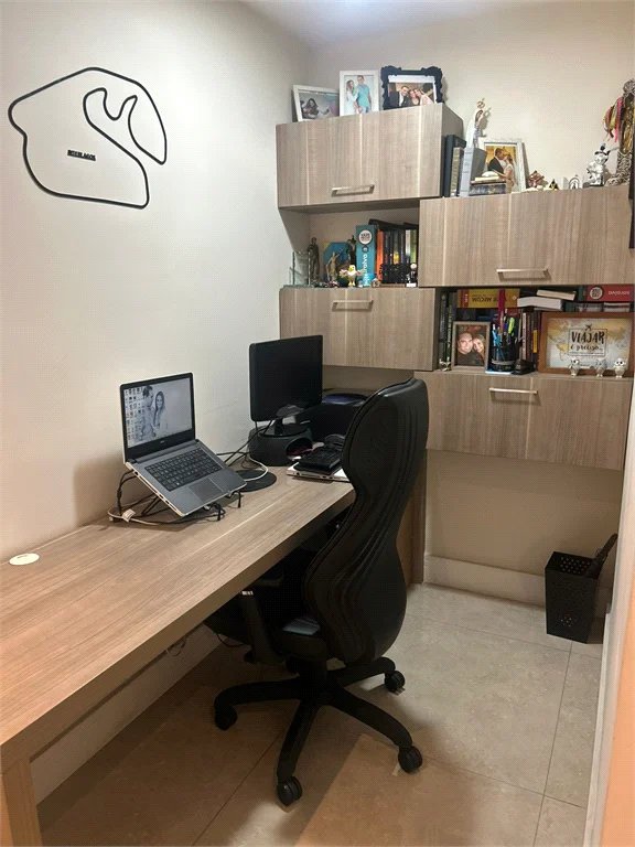Apartamento à venda com 2 suítes em Parque Reboucas, São Paulo, SP
