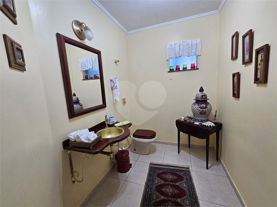 Sobrado à venda com 4 quartos, sendo 2 suítes, em Interlagos, São Paulo, SP