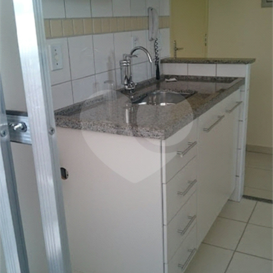 Vendo Apartamento no Residencial Aline na Cidade de São Carlos SP.