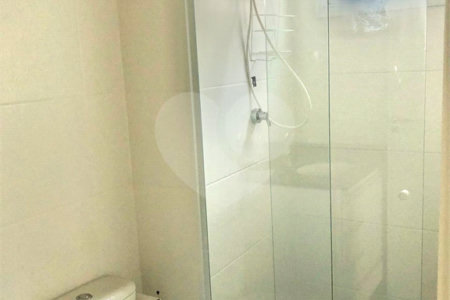STUDIO REFORMADO E MOBILIADO NA REPUBLICA