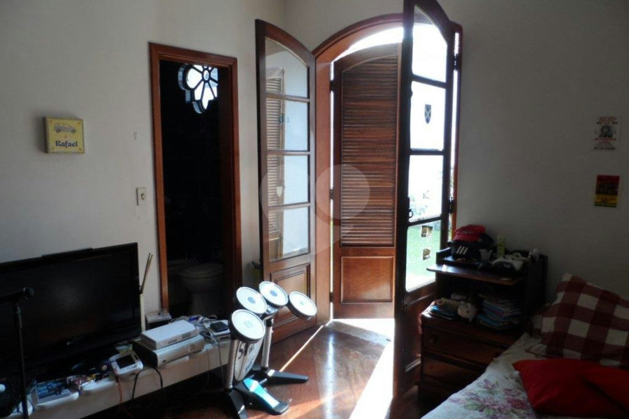 Casa Térrea à venda com 3 suítes em Jardim Franca, São Paulo, SP