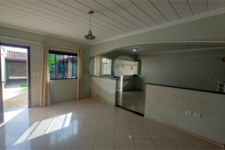 Sobrado à venda com 3 quartos, sendo 1 suíte, em Wanel Ville, Sorocaba, SP