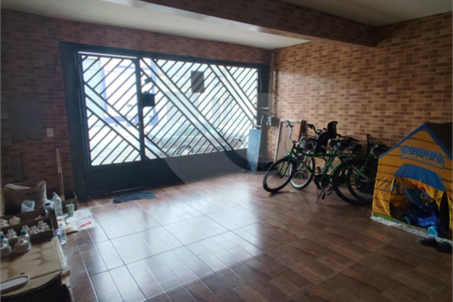 Casa à venda com 4 quartos, sendo 1 suíte, em Parque Novo Mundo, São Paulo, SP