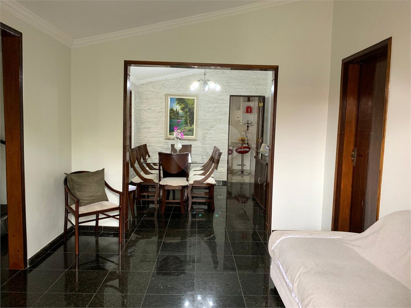 Casa à venda com 3 suítes em Vila Amorim, Suzano, SP
