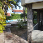 Casa à venda com 5 quartos, sendo 3 suítes, no condomínio Vilarejo, Rio de Janeiro - RJ