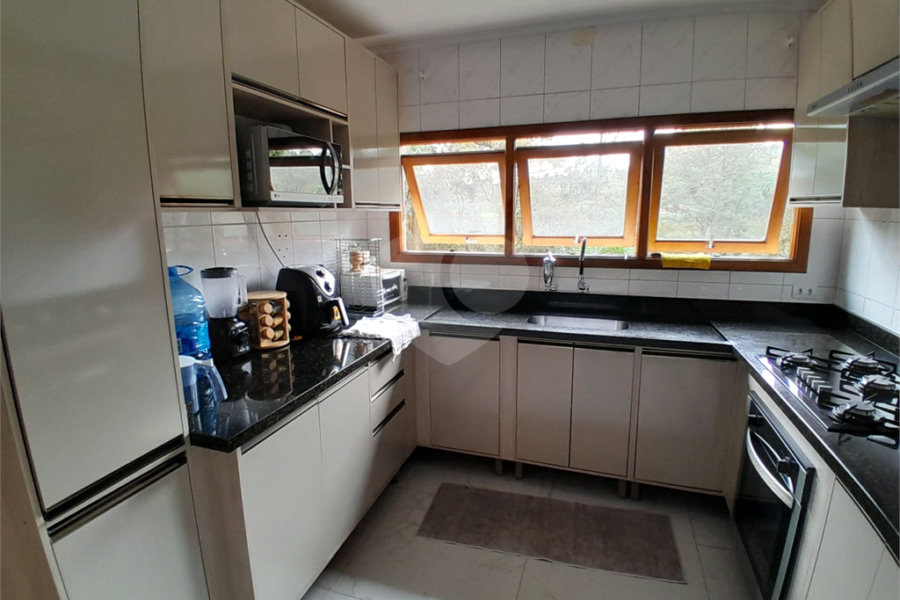Casa Térrea à venda com 5 quartos, sendo 2 suítes,  em Roseira, Mairiporã, SP