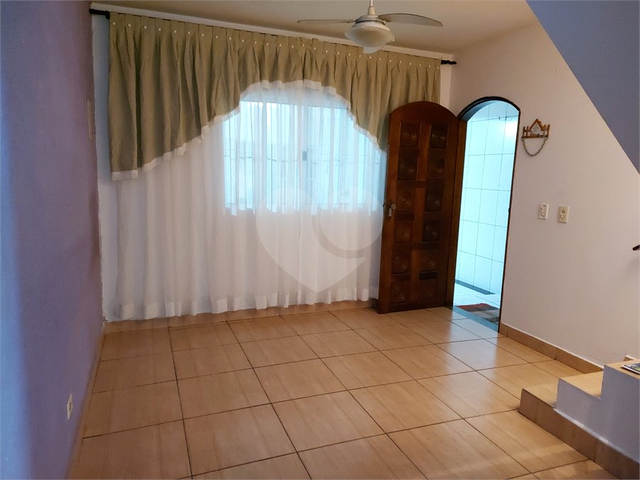 Sobrado à venda com 3 quartos em Jardim City, Guarulhos, SP