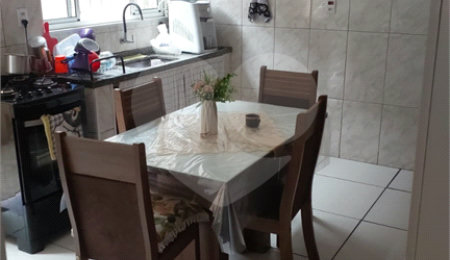 Casa à venda com 4 quartos, sendo 1 suíte,  em Jardim Altos do Itavuvu, Sorocaba, SP