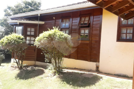 Chácara à venda com 4 quartos, sendo 2 suítes, em Loteamento Village de Atibaia, Atibaia, SP