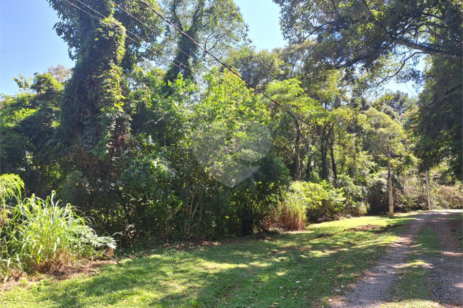 Terreno à venda no condomínio Alpes da Cantareira, Mairiporã - SP