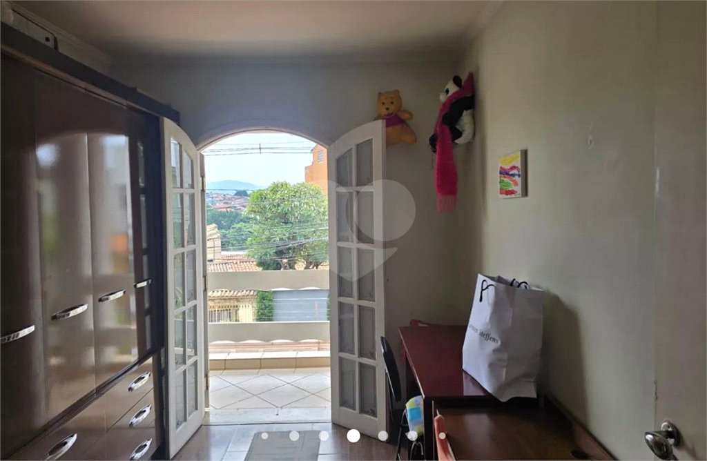 Casa à venda com 4 quartos, sendo 3 suítes,  em Vila Rosália, Guarulhos, SP