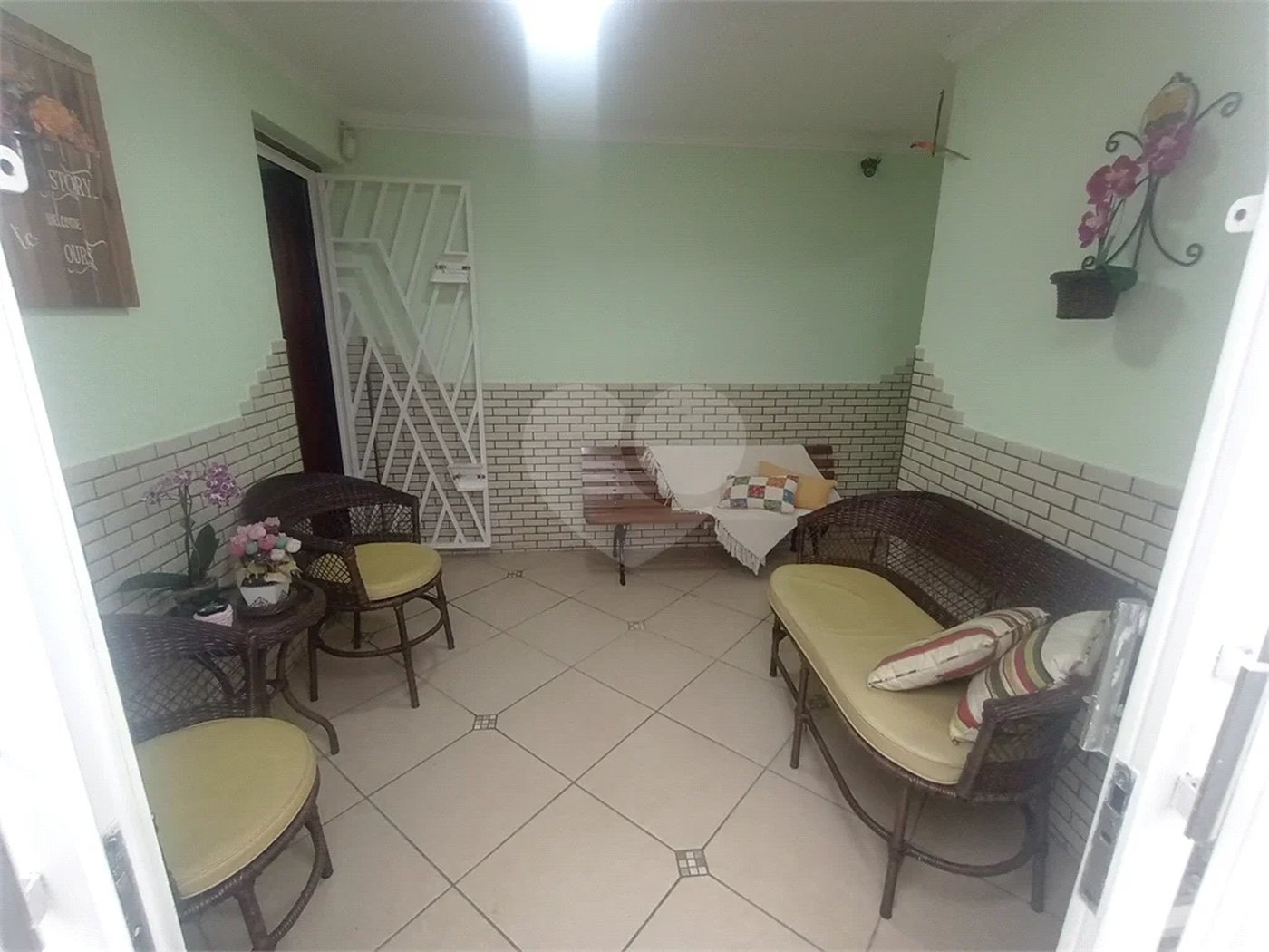 Sobrado à venda com 3 quartos, sendo 1 suíte, em Vila Gustavo, São Paulo, SP