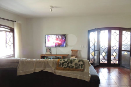 Casa à venda com 4 quartos em Bosque, Vinhedo, SP