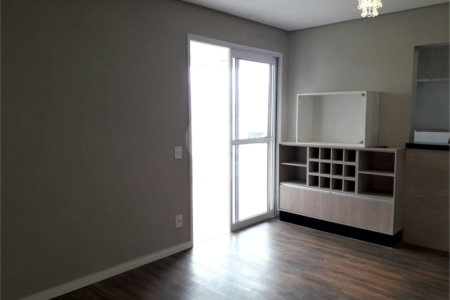 Apartamento à venda com 3 quartos, sendo 1 suíte, em Jardim Umarizal, São Paulo, SP