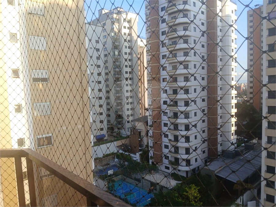 Apartamento à venda ou para alugar com 3 quartos, sendo 1 suíte,  em Vila Leopoldina, São Paulo, SP