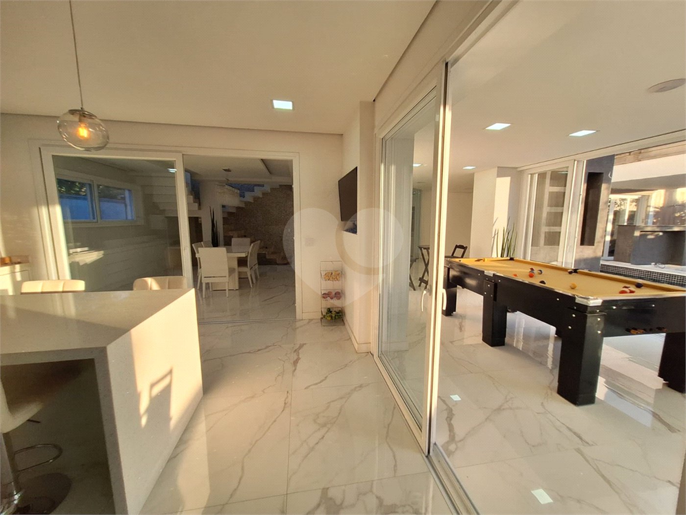 Casa à venda ou para alugar com 4 suítes no condomínio Residencial Monterey Ville, Mogi das Cruzes - SP