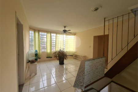 Casa à venda com 3 quartos, sendo 1 suíte, no Centro, Araçoiaba da Serra, SP