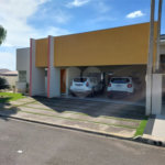 Casa à venda com 4 quartos, sendo 2 suítes, no condomínio Lagos D Icaraí, Salto - SP