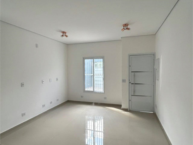 Casa para alugar com 2 quartos, sendo 1 suíte,  em Cidade Nova Arujá, Arujá, SP