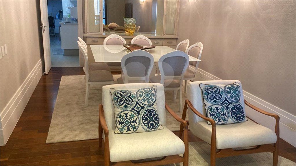 Apartamento à venda com 3 suítes em Jardim Morumbi, São Paulo, SP