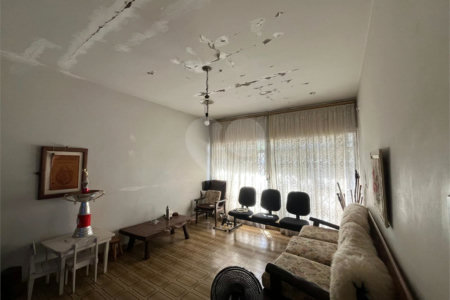 Casa à venda com 4 quartos, sendo 1 suíte,  em Vila Rosa, Itapetininga, SP