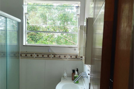 Casa à venda com 3 quartos, sendo 1 suíte, no condomínio Clube Florada Suzano, Suzano - SP