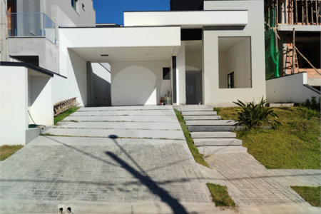 Casa à venda com 3 suítes no condomínio Aruã Brisas, Mogi das Cruzes - SP