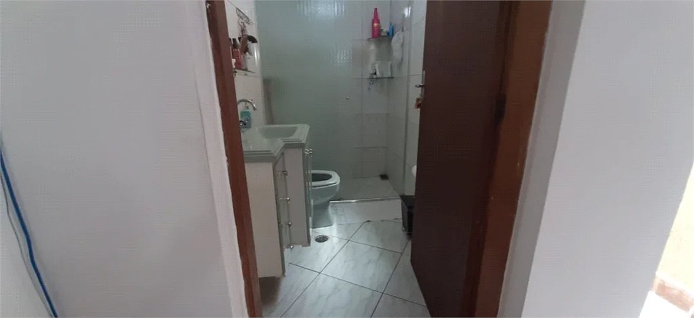 Sobrado à venda com 2 suítes em Parque Independência, São Paulo, SP