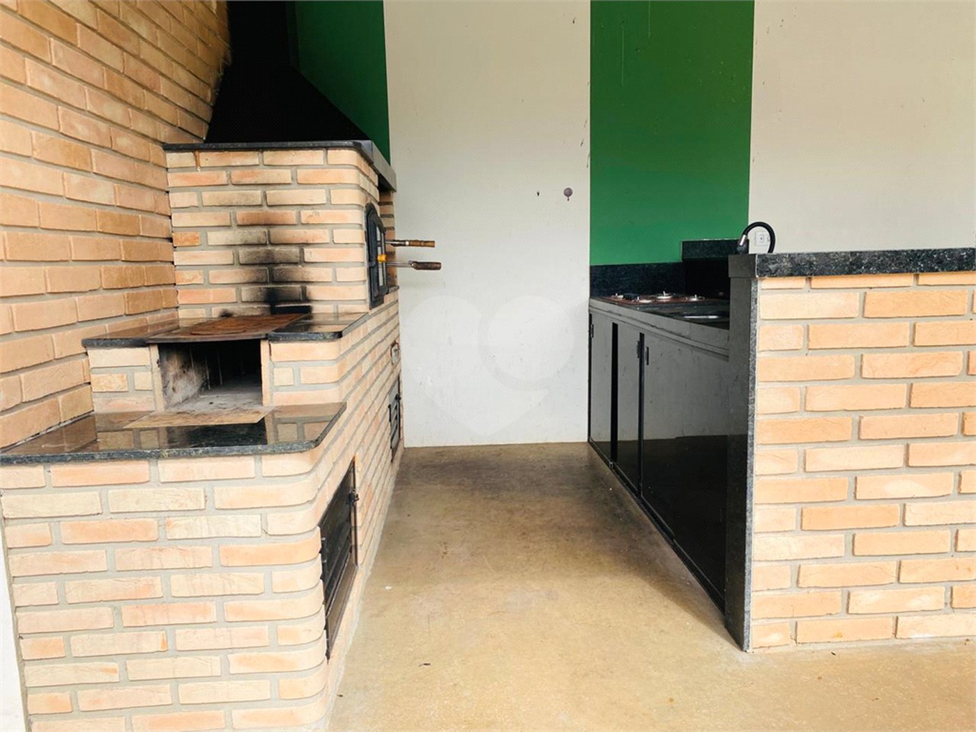 Chácara à venda com 3 suítes em Recreio Campo Verde, Ibiúna, SP