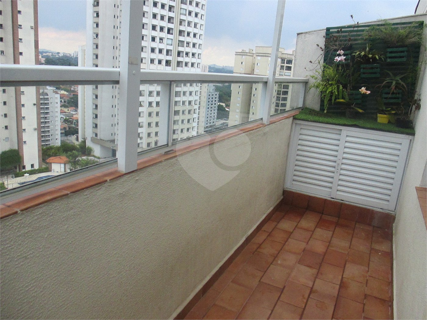 Cobertura à venda com 2 quartos, sendo 1 suíte, em Jardim Londrina, São Paulo, SP