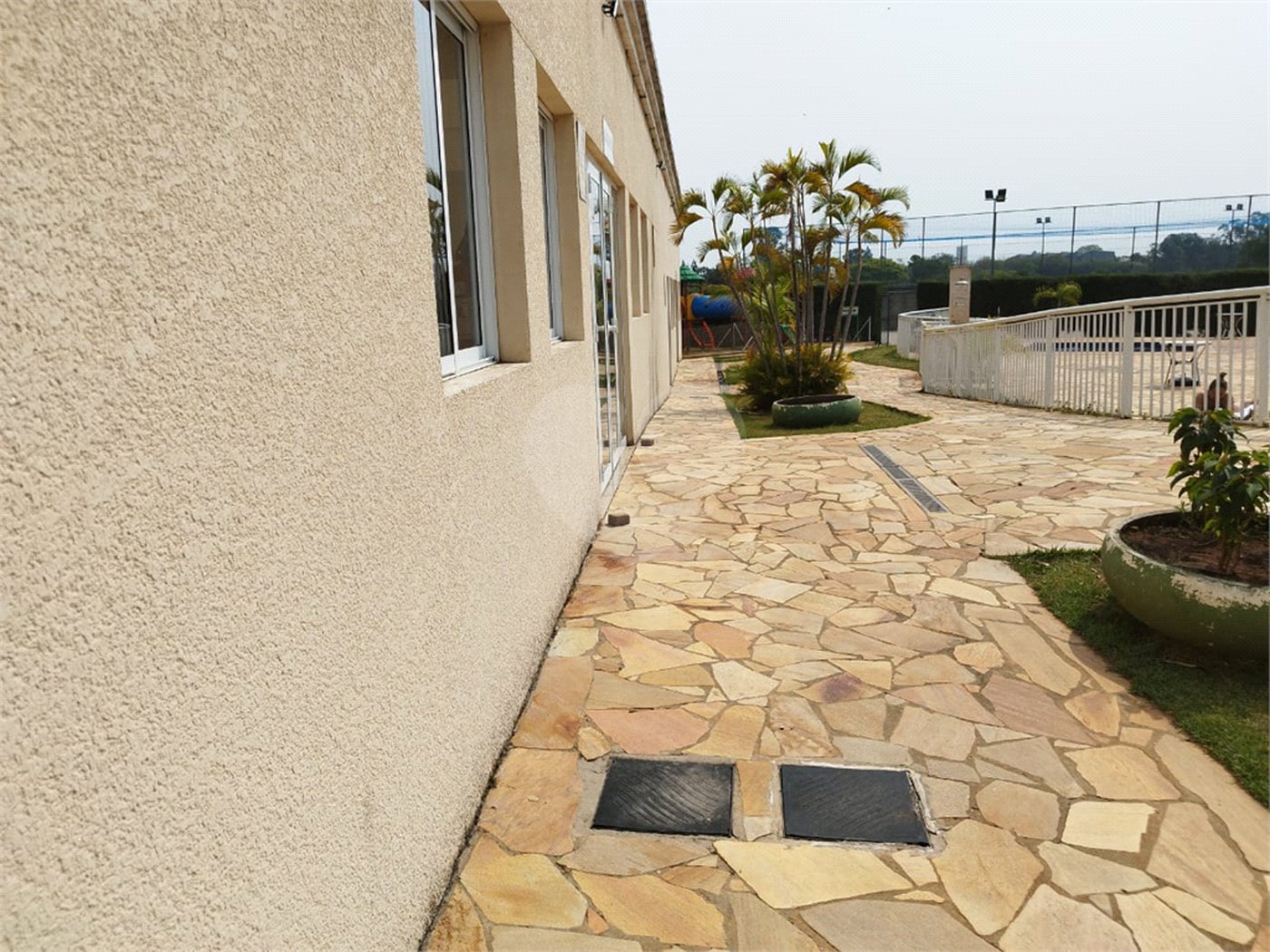 Apartamento à venda com 3 quartos, sendo 1 suíte, em Jardim Nova Era, Salto, SP