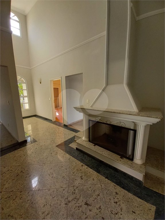 Casa à venda com 5 quartos, sendo 3 suítes, no condomínio Vinhas da Vista Alegre - Lado Sede, Vinhedo - SP