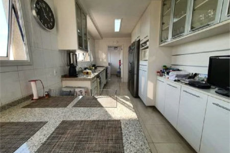 Apartamento à venda com 3 suítes em Vila Progredior, São Paulo, SP