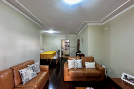 Apartamento à venda com 3 quartos, sendo 1 suíte, em Vila Sofia, São Paulo, SP