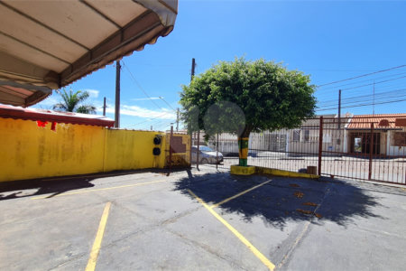 Casa à venda com 5 quartos em Ivoturucaia, Jundiaí, SP
