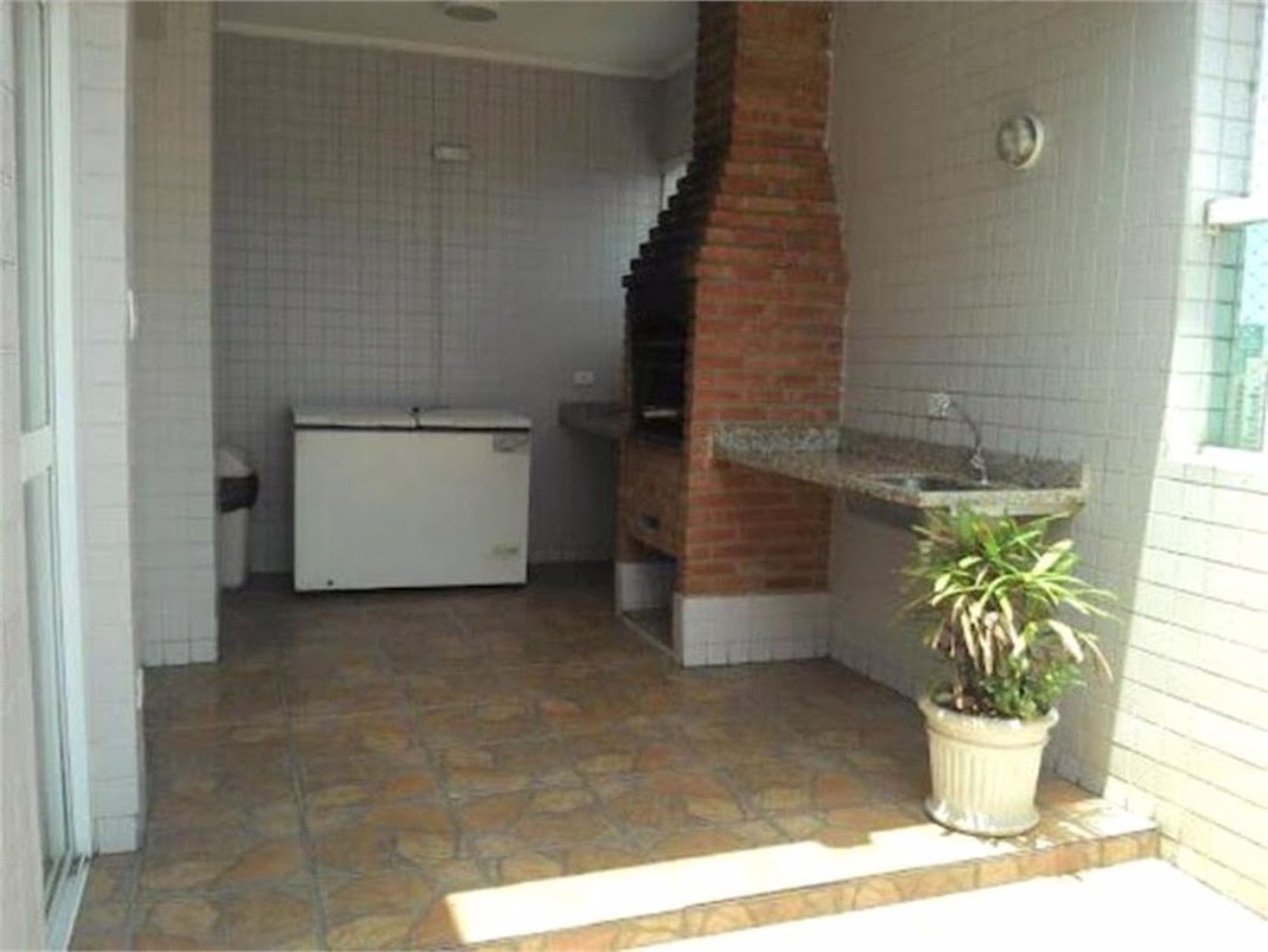 Apartamento Residencial para locação, Gonzaga, Santos - AP0231.