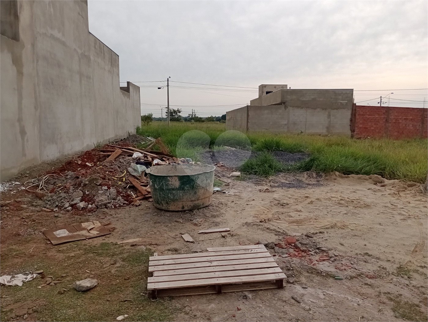 Terreno à venda com 2 quartos em Parque Itapê, Itapetininga, SP